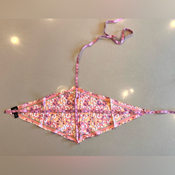 Diamond Shaped scarf for neck, tie in hair or on purse handle, pocket square - Picture 4 of 7